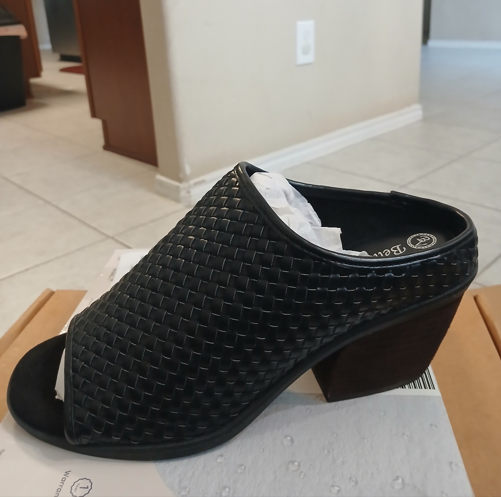 Bella Vita Black Woven Mules